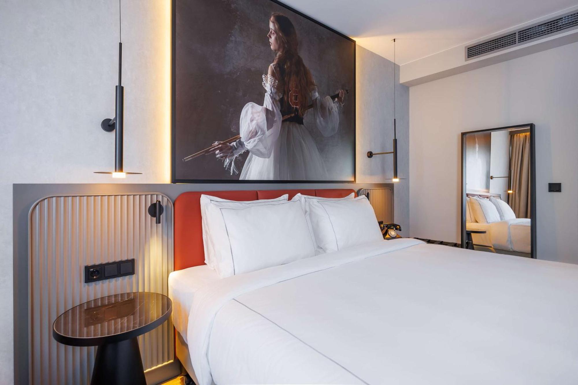Radisson Red Berlin Kudamm Hotel Exterior photo