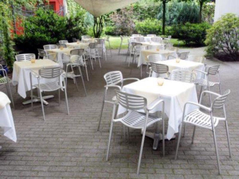 Radisson Red Berlin Kudamm Hotel Exterior photo