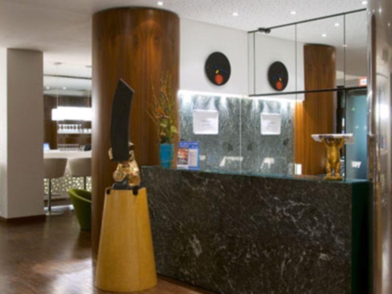 Radisson Red Berlin Kudamm Hotel Exterior photo